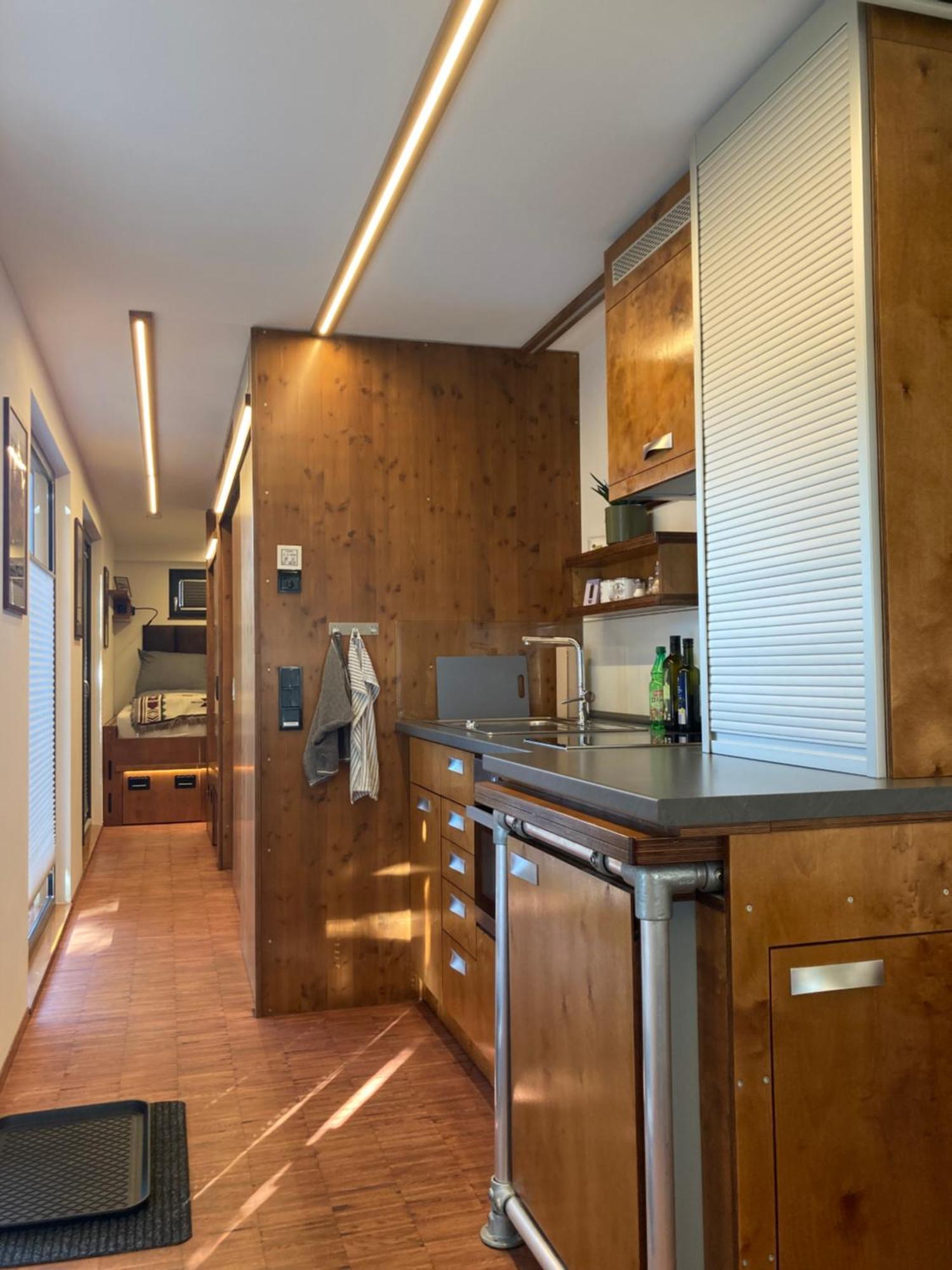 Tiny House Im Seecontainer Mit Parkplatz, Glasfaser, Netflix, Veranda Und Gehobener Ausstattung كوبورغ المظهر الخارجي الصورة